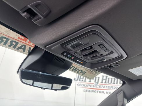 Used 2022 Chevrolet Silverado 1500 LTZ w/ LTZ Premium Package image 21