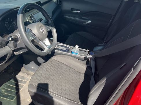 Used 2023 Nissan Kicks SV FWD image 3
