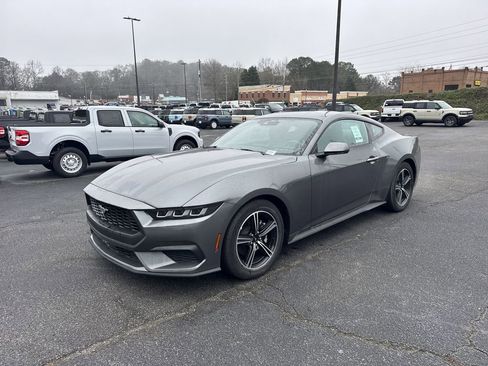 New 2025 Ford Mustang Coupe image 3