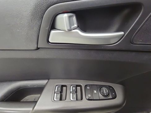 Used 2020 Kia Sportage LX AWD/4WD image 14