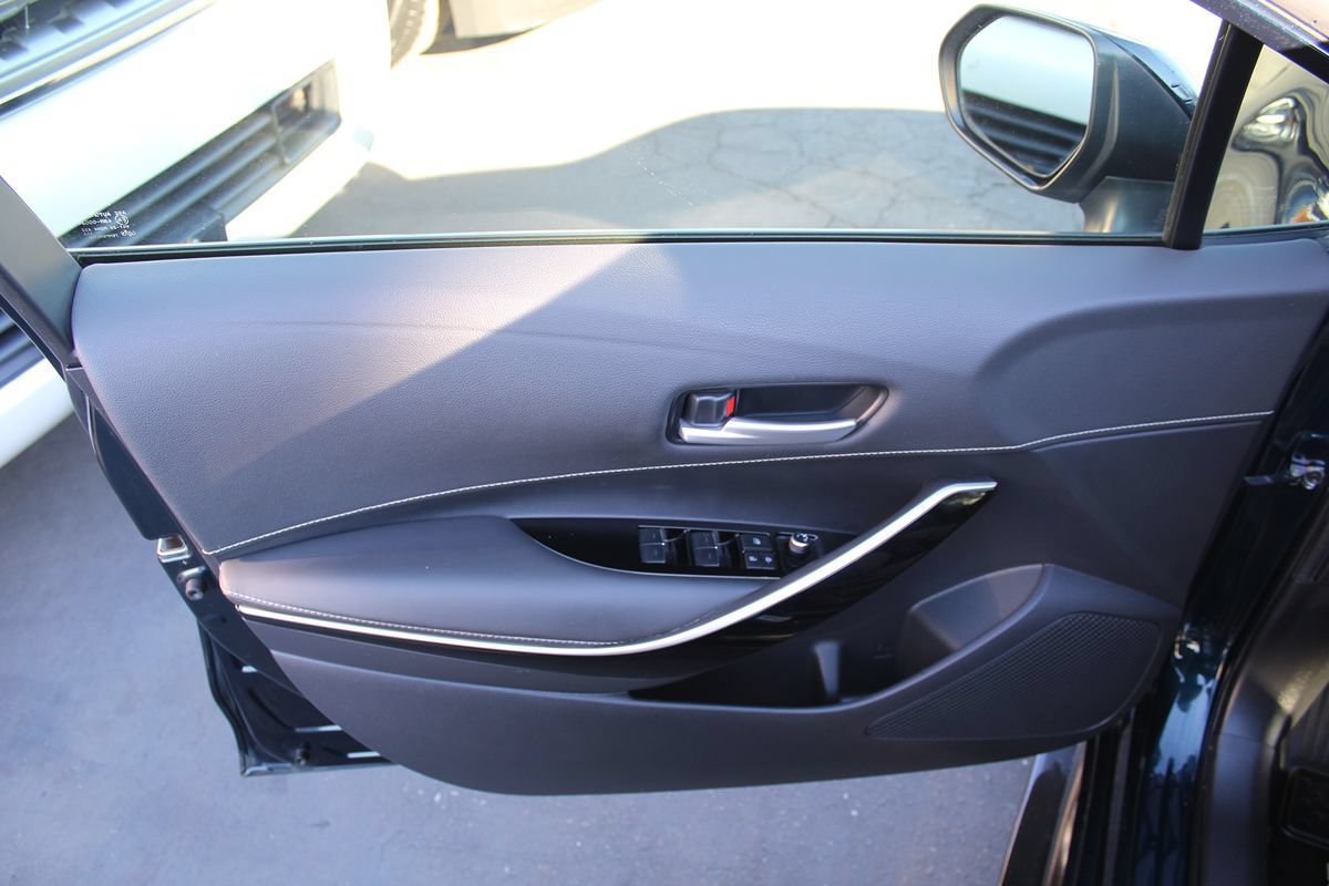 Used 2019 Toyota Corolla XSE FWD image 30