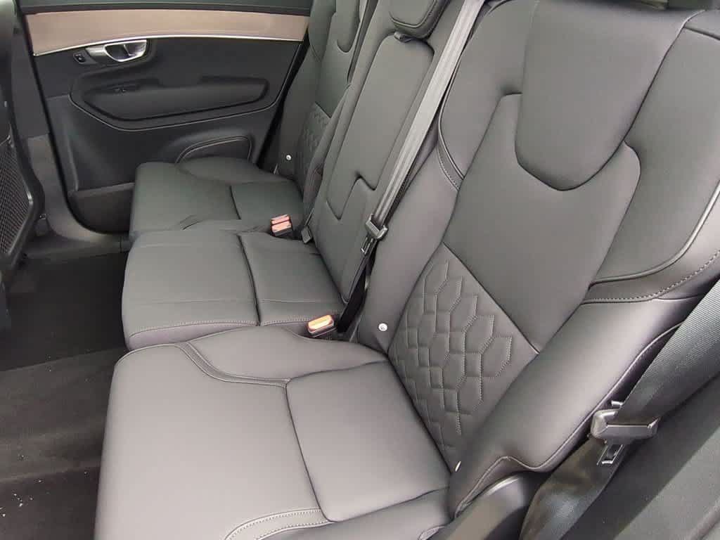 Used 2026 Volvo XC90 B6 Plus w/ Protection Package Premier AWD/4WD image 18