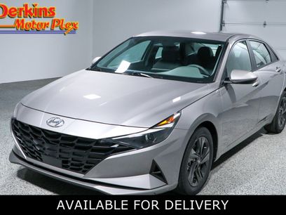 Used 2021 Hyundai Elantra SEL w/ Convenience Package