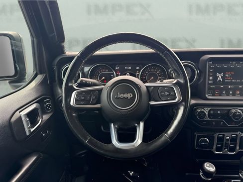 Used 2020 Jeep Wrangler Unlimited Sahara AWD/4WD image 8