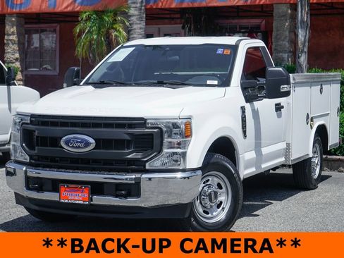 Used 2022 Ford F250 XL w/ Power Equipment Group RWD image 4