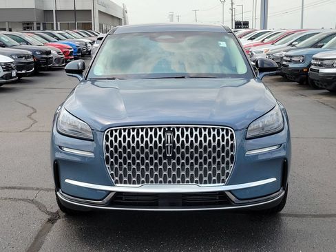 Certified 2023 Lincoln Corsair FWD w/ Rear Removable Package Tray image 2