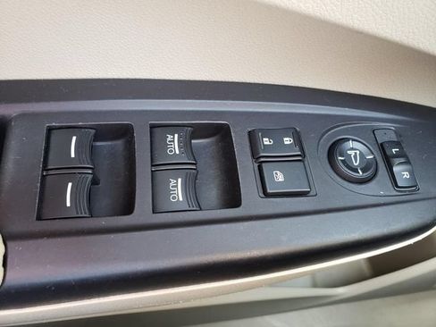 Used 2017 Acura RDX AWD w/ Technology Package image 30