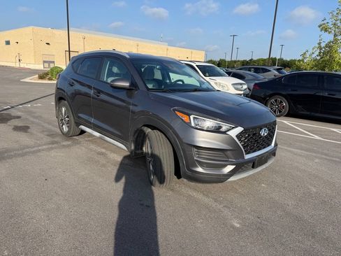 Used 2020 Hyundai Tucson SEL FWD image 3