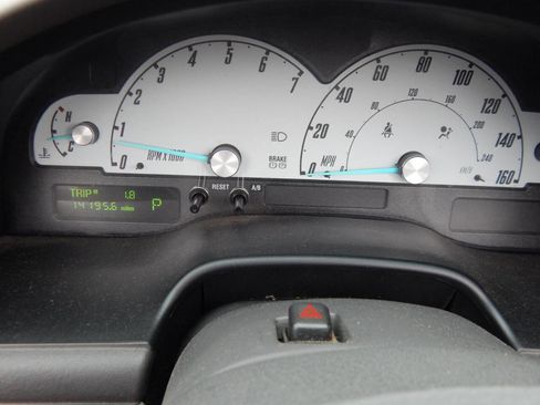 Used 2002 Ford Thunderbird RWD image 30