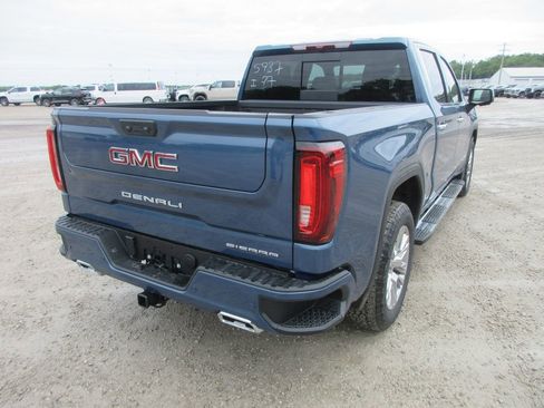 New 2026 GMC Sierra 1500 Denali AWD/4WD image 4