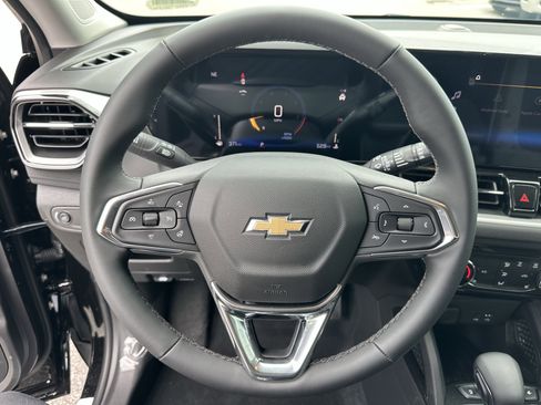 New 2026 Chevrolet TrailBlazer LT w/ LT Cold Weather Package FWD image 19