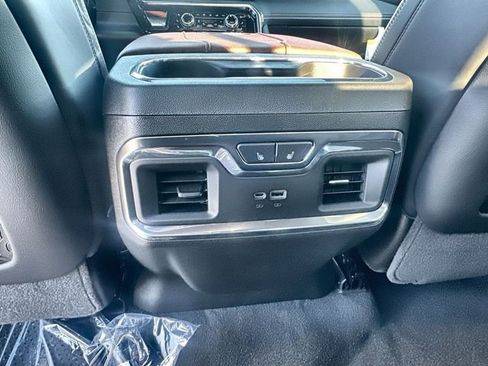 New 2026 GMC Sierra 2500 Denali Ultimate image 22