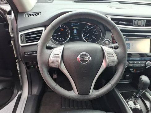 Used 2016 Nissan Rogue SL w/ SL Premium Package FWD image 7
