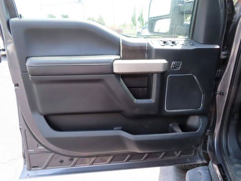 Used 2021 Ford F250 Lariat AWD/4WD image 17