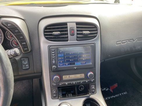 Used 2006 Chevrolet Corvette Coupe w/ Preferred Equipment Group image 14