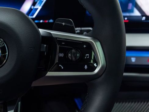 Used 2025 BMW X3 xDrive30i w/ Premium Package image 16