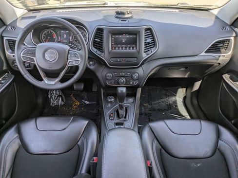 Used 2019 Jeep Cherokee Latitude Plus image 15