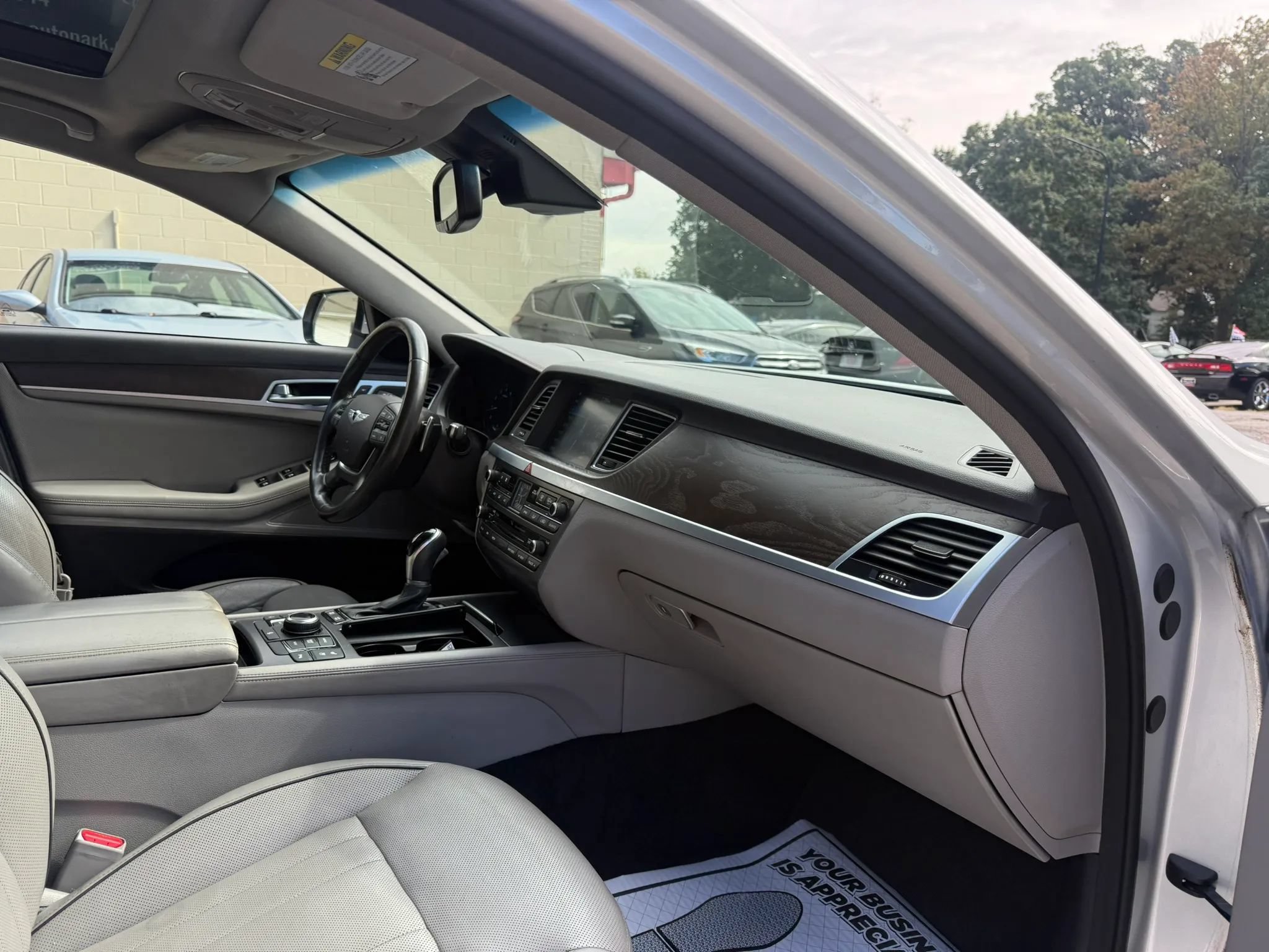 Used 2015 Hyundai Genesis 3.8 w/ Option Group 03 AWD/4WD image 19