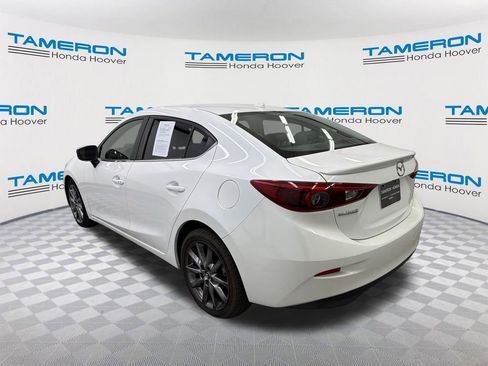 Used 2018 MAZDA MAZDA3 Grand Touring image 3