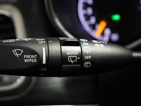 Used 2021 Jeep Grand Cherokee Limited image 27