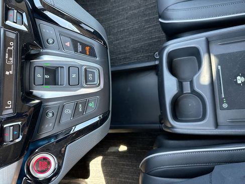 New 2026 Honda Odyssey Touring image 21
