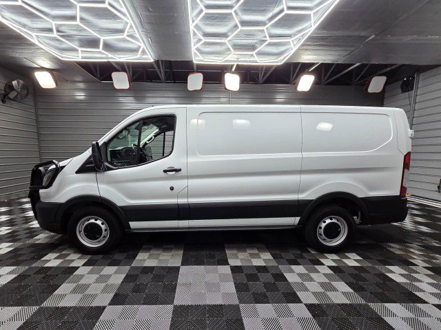 Used 2025 Ford Transit 150 Low Roof RWD image 9