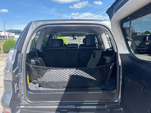 Used 2015 Lexus GX 460 w/ Navigation Package AWD/4WD image 14