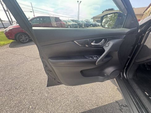 Used 2015 Nissan Rogue SL w/ SL Premium Package AWD/4WD image 35