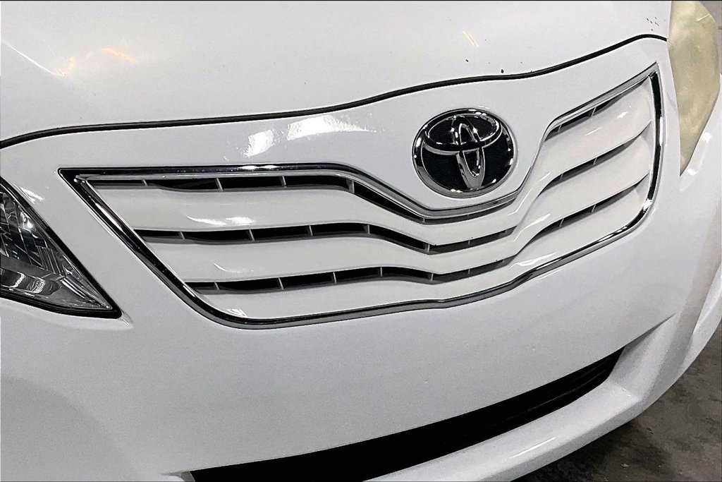 Used 2011 Toyota Camry FWD image 32
