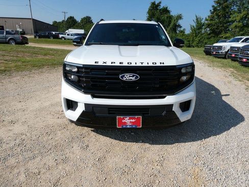 New 2027 Ford Expedition Max Platinum w/ Stealth Appearance Package AWD/4WD image 9