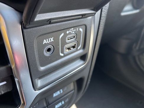 New 2025 Jeep Gladiator Willys image 22