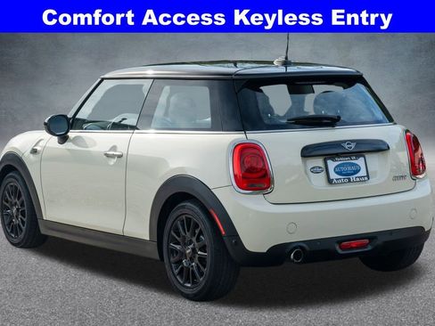 Used 2019 MINI Cooper 2-Door Hardtop image 6