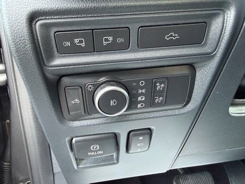 Used 2021 Ford F150 Lariat w/ Equipment Group 502A High AWD/4WD image 17