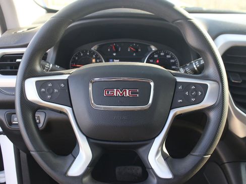 Used 2023 GMC Acadia SLE w/ Driver Convenience Package FWD image 19