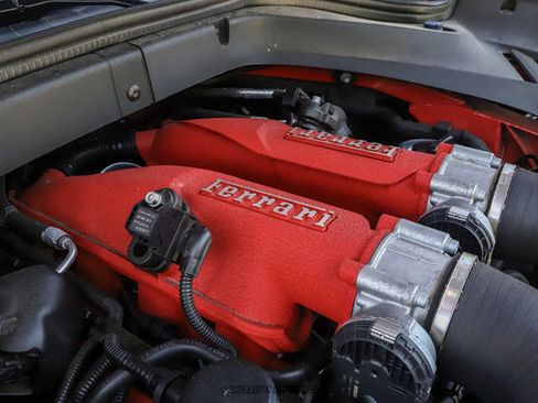 Used 2015 Ferrari California T RWD image 31