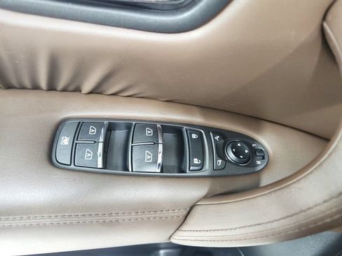 Used 2021 Nissan Armada Platinum w/ Captain's Chairs Package RWD image 33