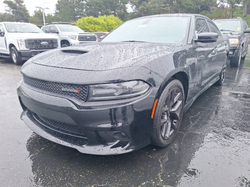 Used 2019 Dodge Charger GT w/ Blacktop Package image 3