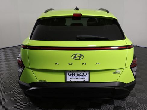 Used 2024 Hyundai Kona SEL AWD/4WD image 7