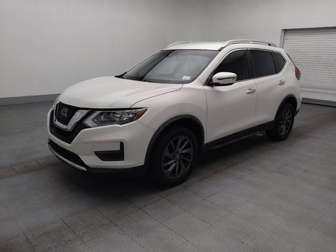 Used 2019 Nissan Rogue SV FWD image 2