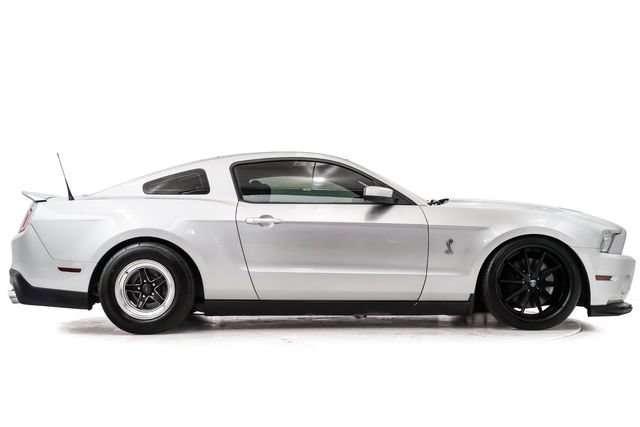Used 2012 Ford Mustang Shelby GT500 RWD image 5