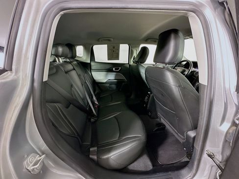 Used 2022 Jeep Compass Latitude AWD/4WD image 28