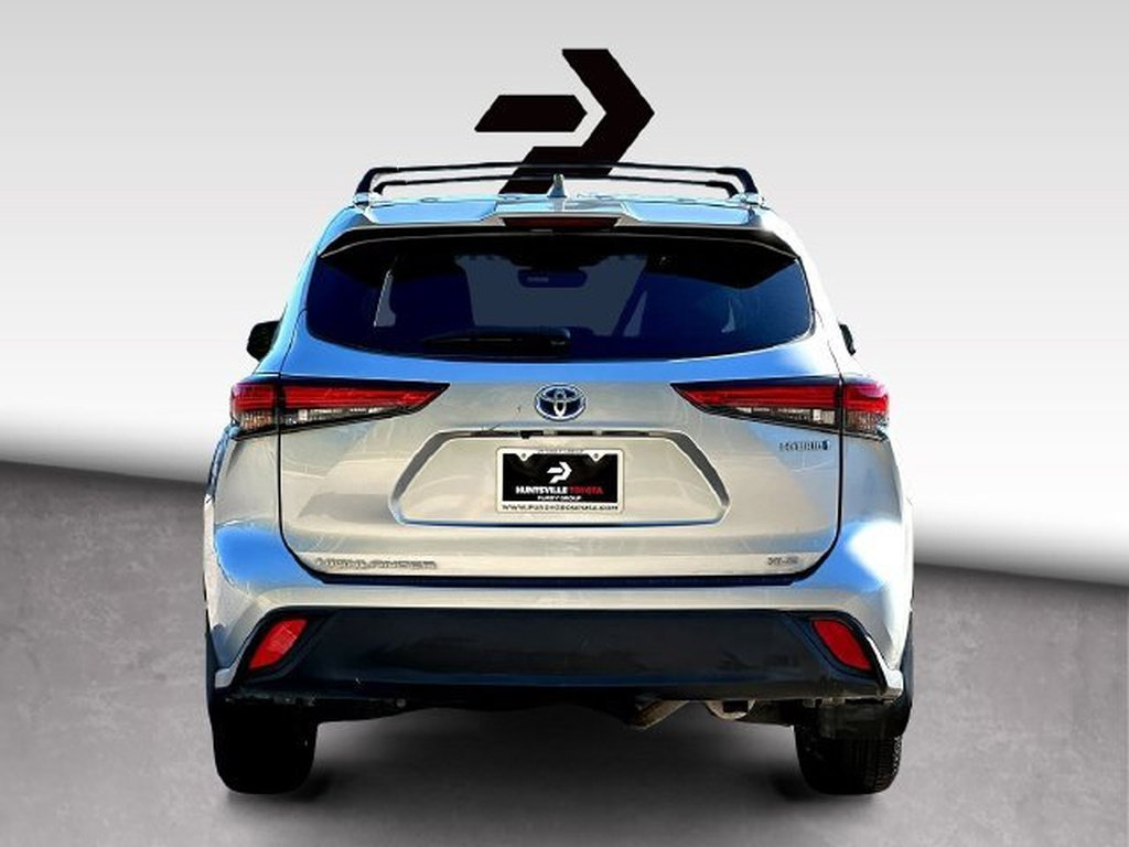 Used 2023 Toyota Highlander XLE FWD image 7