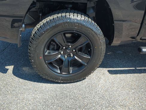 Used 2023 RAM 1500 Big Horn AWD/4WD image 7