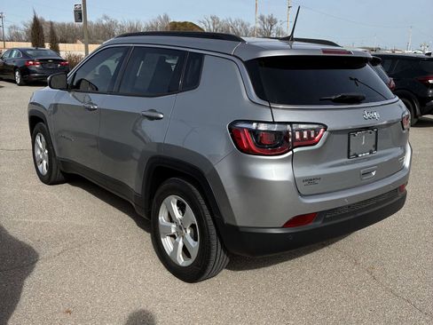 Used 2021 Jeep Compass Latitude w/ Driver Assistance Group FWD image 22