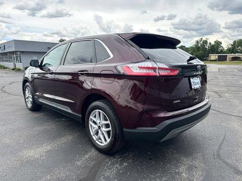 Used 2024 Ford Edge SEL w/ Convenience Package AWD/4WD image 2