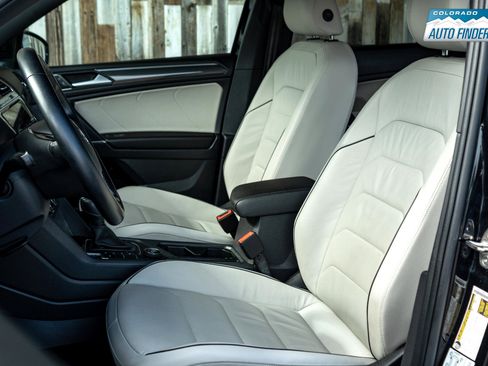 Used 2020 Volkswagen Tiguan SEL Premium R-Line image 11