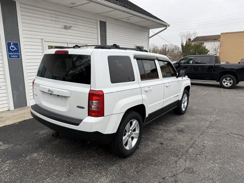 Used 2011 Jeep Patriot Latitude image 11