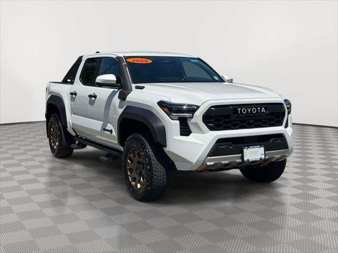Used 2025 Toyota Tacoma 4x4 Double Cab Hybrid w/ Tow Tech Package image 1