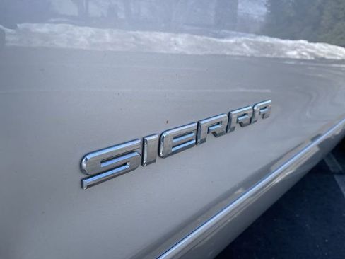 Used 2019 GMC Sierra 1500 SLE w/ SLE Value Package image 29