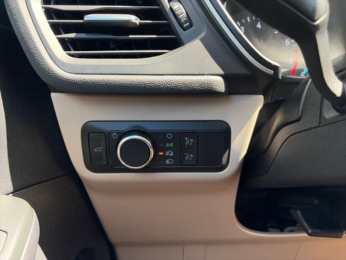 Used 2022 Ford Escape SE w/ Convenience Package AWD/4WD image 25